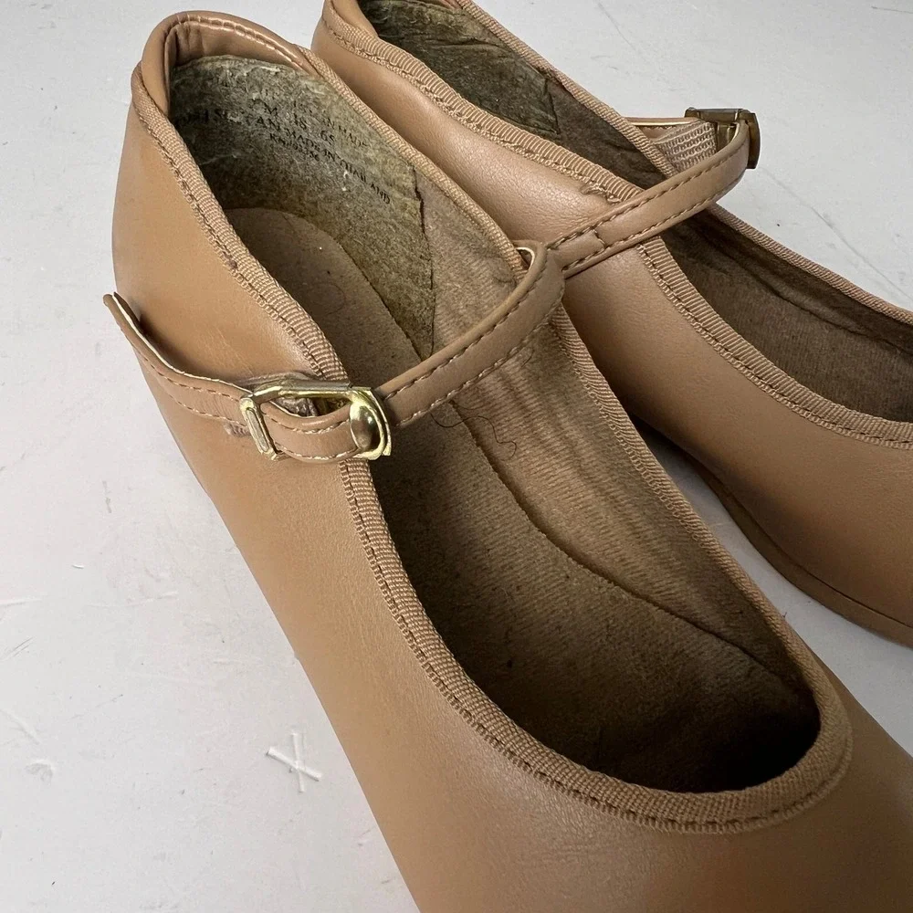 Capezio Tap Shoes Kids 2M Tan Mary Jane Buckle Strap T9415C Dance Performance
